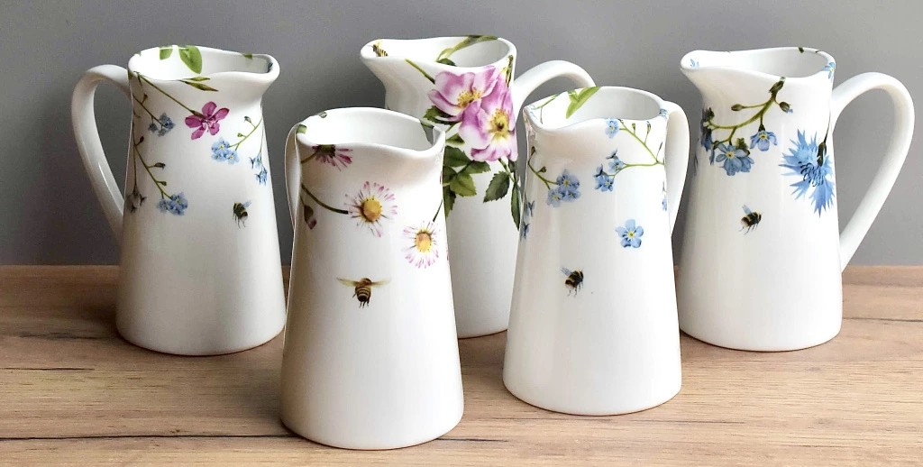 3460-12_porcelanova-konvicka-na-mleko-pomnenky - kopie